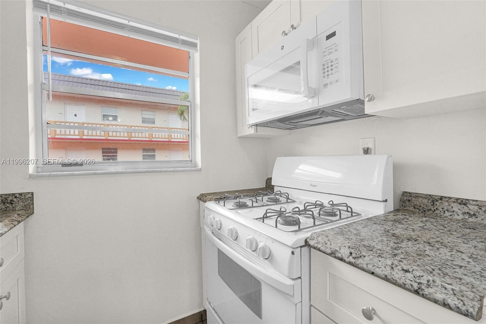 Real estate property located at 4655 Palm Ave #205, Miami-dade, Royal Palm Gardens Condo, Hialeah, FL