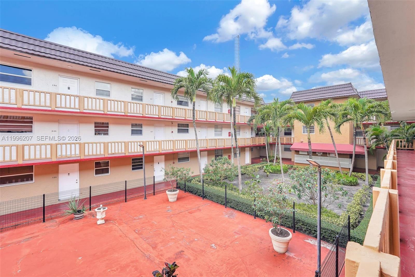Real estate property located at 4655 Palm Ave #205, Miami-dade, Royal Palm Gardens Condo, Hialeah, FL