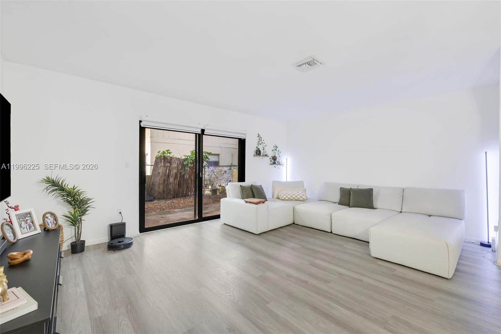 Real estate property located at 4155 Coral Springs Dr #4155, Broward, Lovins Townhouses Condo, Coral Springs, FL