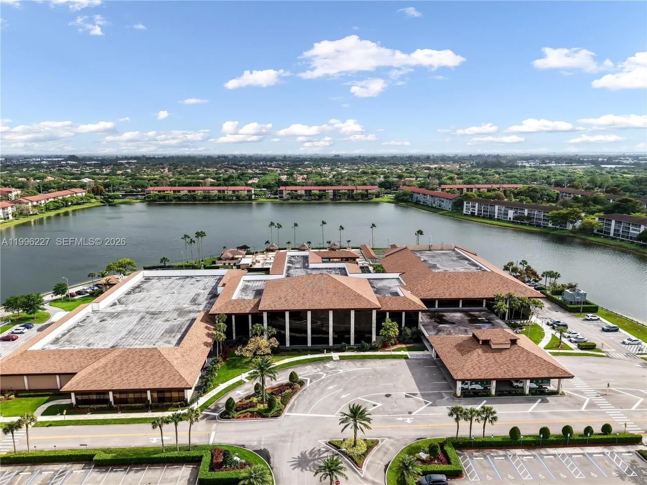Real estate property located at 100 130th Ter #204C, Broward, Lancaster At Century Vill, Pembroke Pines, FL
