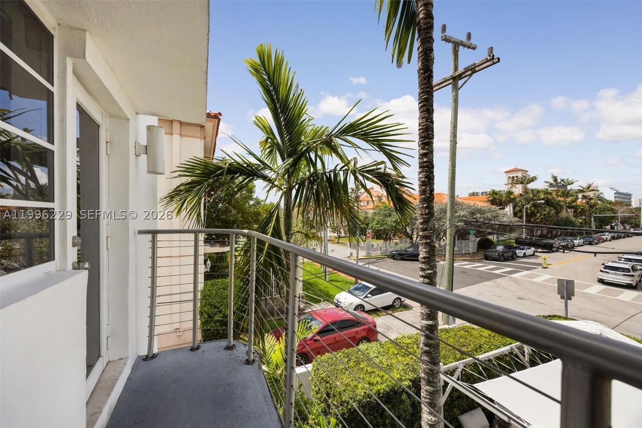 Real estate property located at 3915 Meridian Ave #201, Miami-dade, The Waterclub Condo, Miami Beach, FL