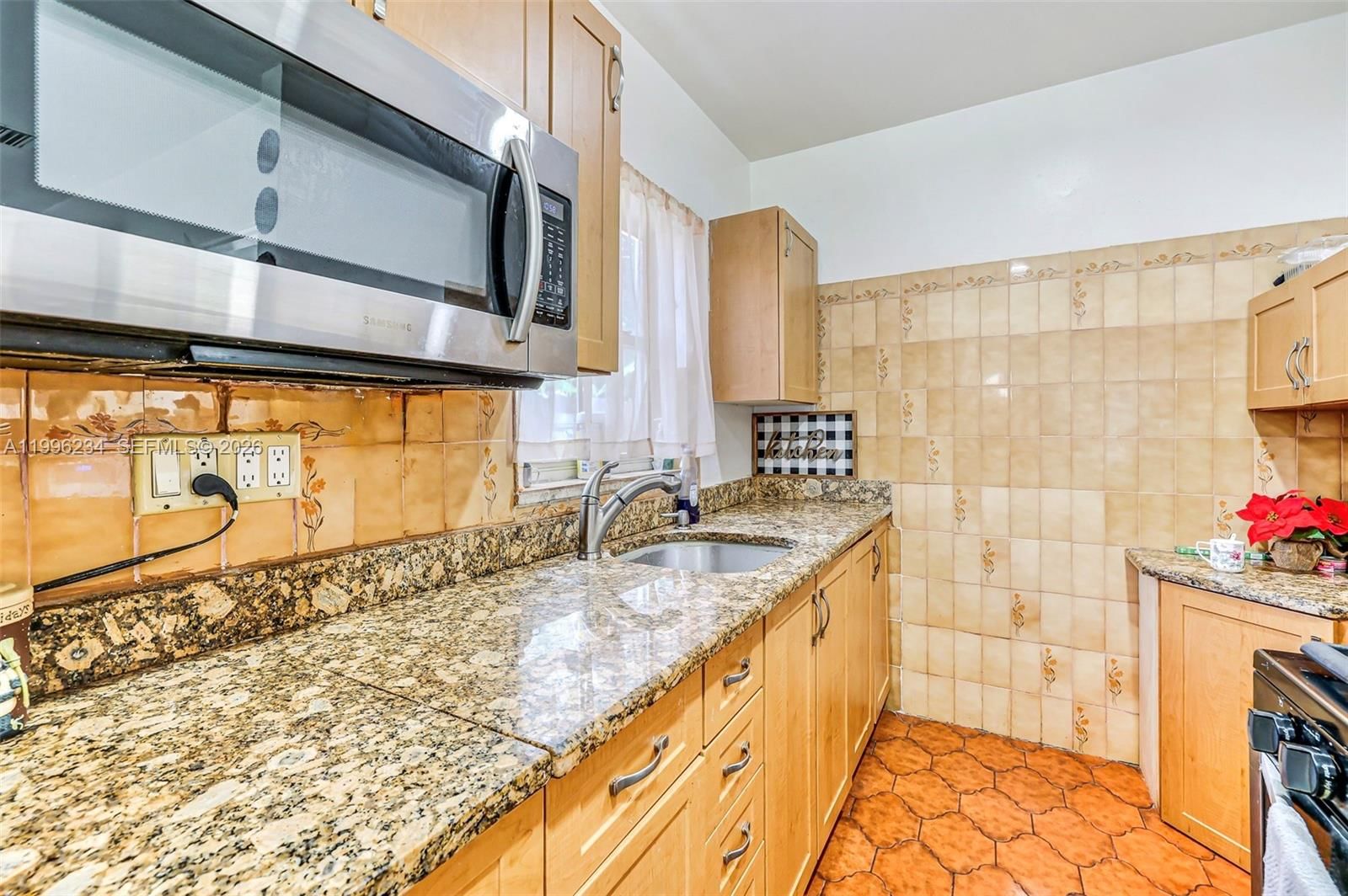 Real estate property located at 1263 182nd St, Miami-dade, Fulford By The Sea Rev Pl, North Miami Beach, FL