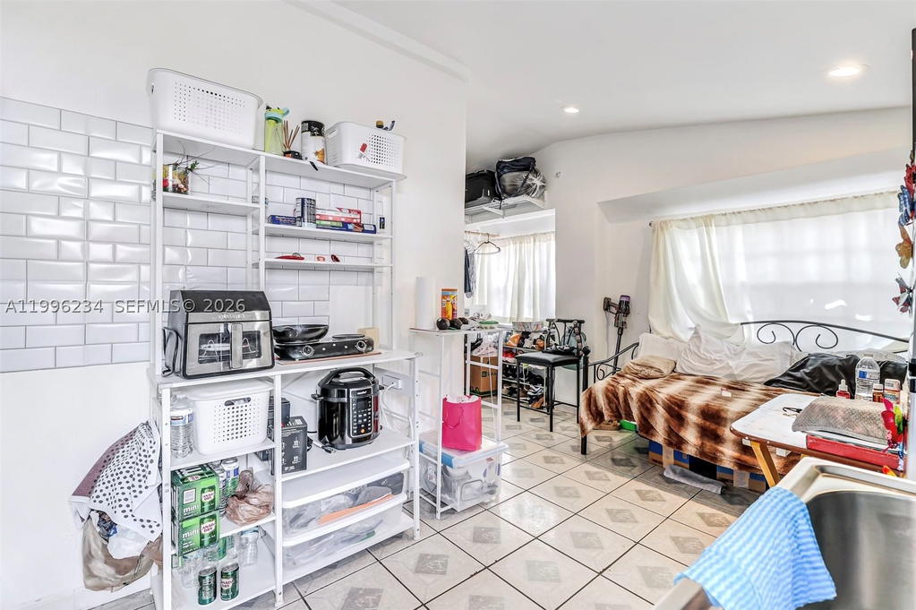 Real estate property located at 1263 182nd St, Miami-dade, Fulford By The Sea Rev Pl, North Miami Beach, FL