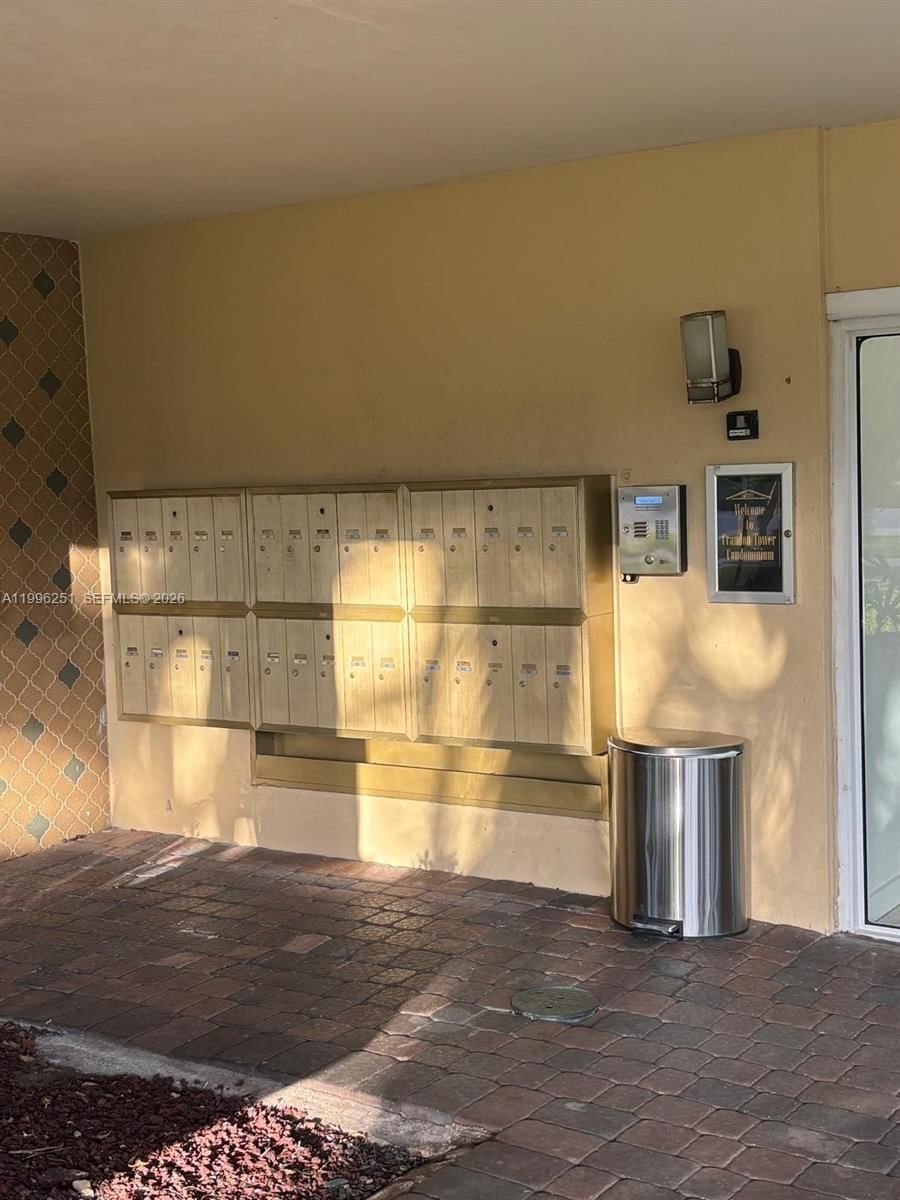 Real estate property located at 555 Crandon Blvd #43, Miami-dade, Crandon Tower Condo, Key Biscayne, FL