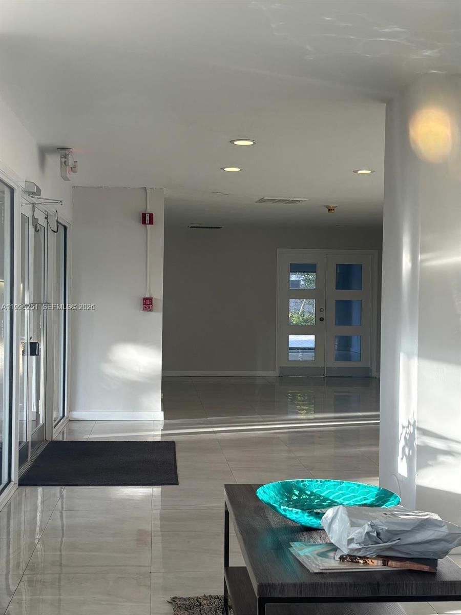 Real estate property located at 555 Crandon Blvd #43, Miami-dade, Crandon Tower Condo, Key Biscayne, FL