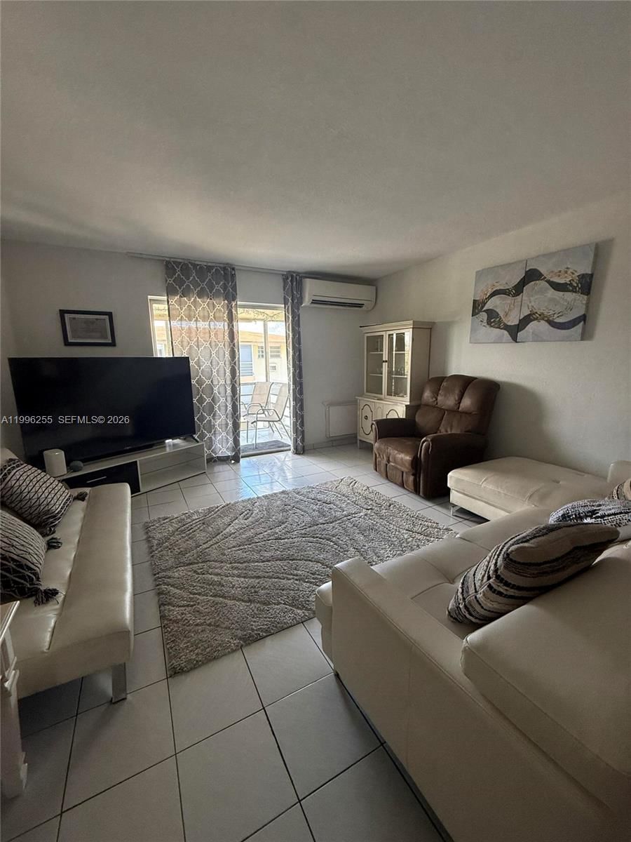 Real estate property located at 17050 14th Ave #315, Miami-dade, Mar-len Gardens No 3 Corp, Miami, FL