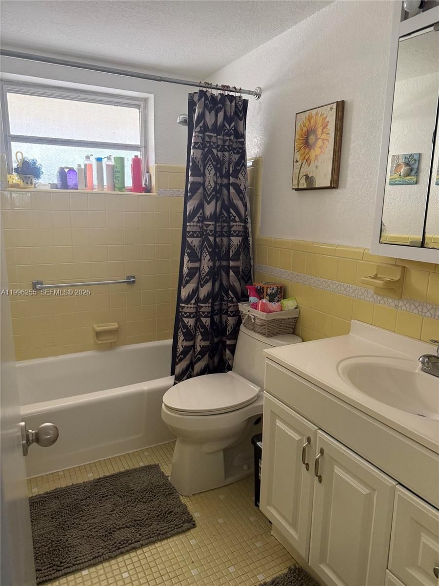 Real estate property located at 17050 14th Ave #315, Miami-dade, Mar-len Gardens No 3 Corp, Miami, FL