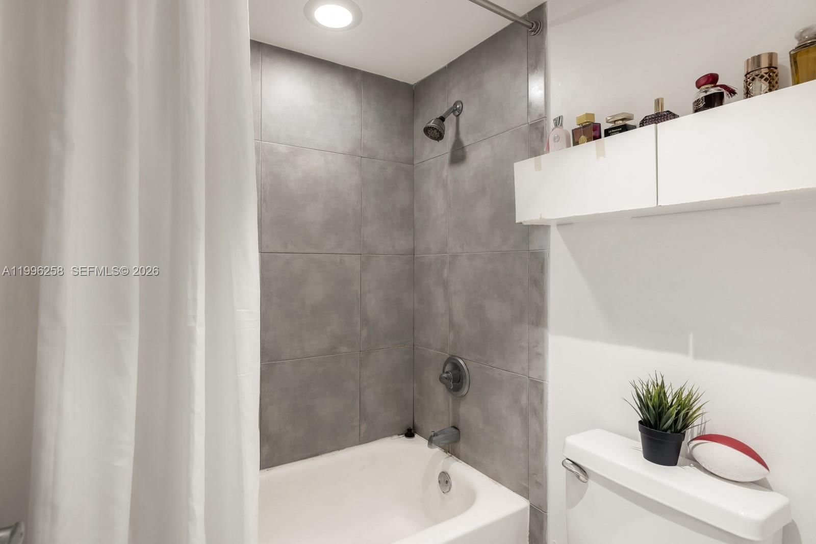 Real estate property located at 680 64th St A300, Miami-dade, Nirvana Condo No One Cond, Miami, FL