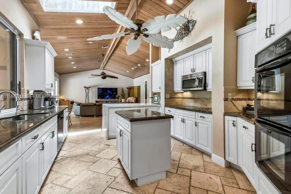 Real estate property located at 5328 Leitner Dr, Broward, Whispering Woods, Coral Springs, FL