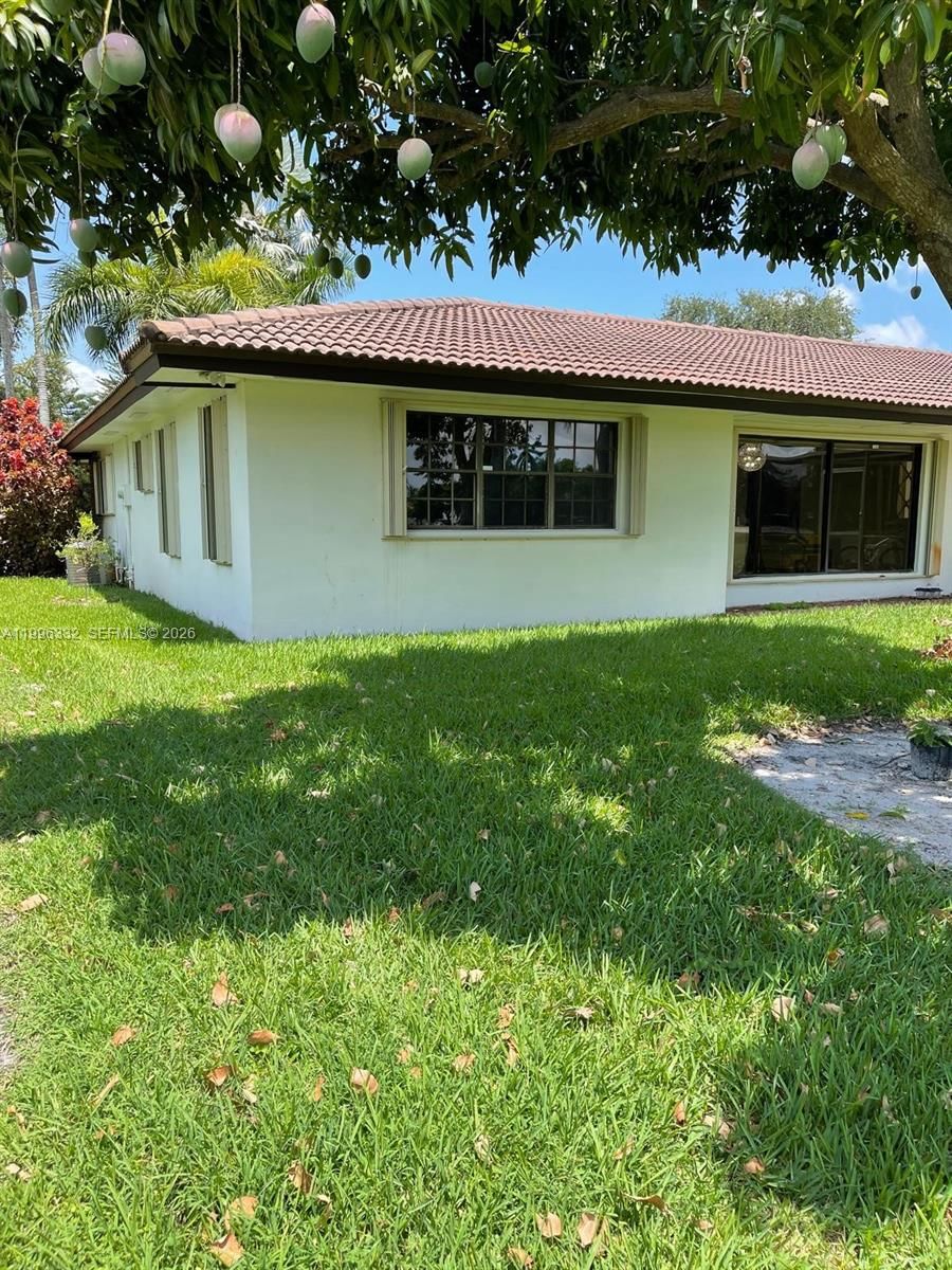 Real estate property located at 19265 Saint Andrews Dr, Miami-dade, Country Club Of Miami Est, Hialeah, FL
