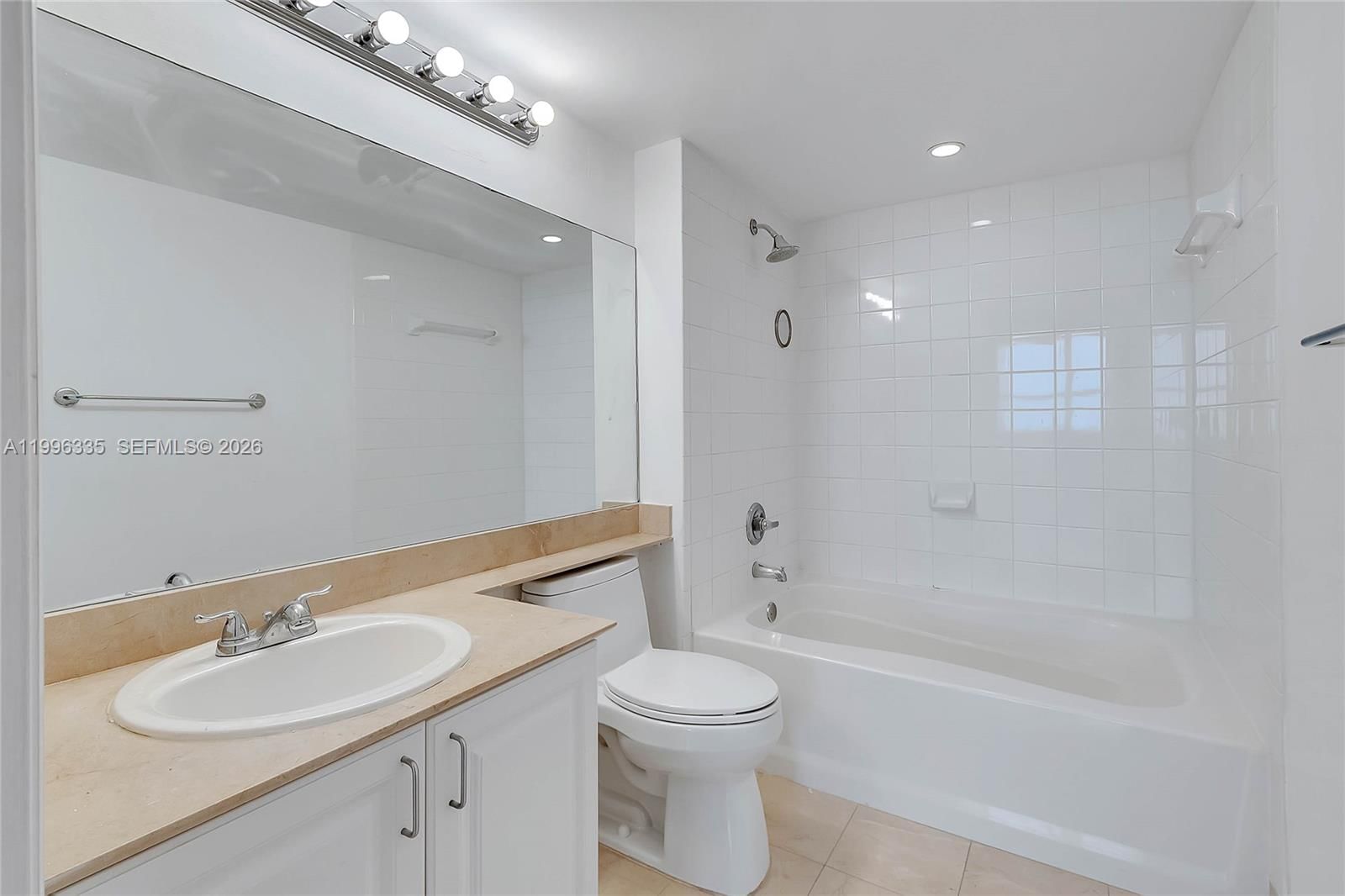 Real estate property located at 90 Alton Rd #1409, Miami-dade, Yacht Club At Portofino, Miami Beach, FL