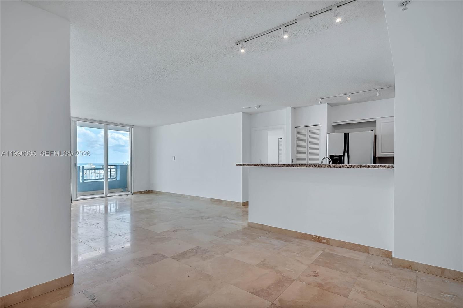 Real estate property located at 90 Alton Rd #1409, Miami-dade, Yacht Club At Portofino, Miami Beach, FL