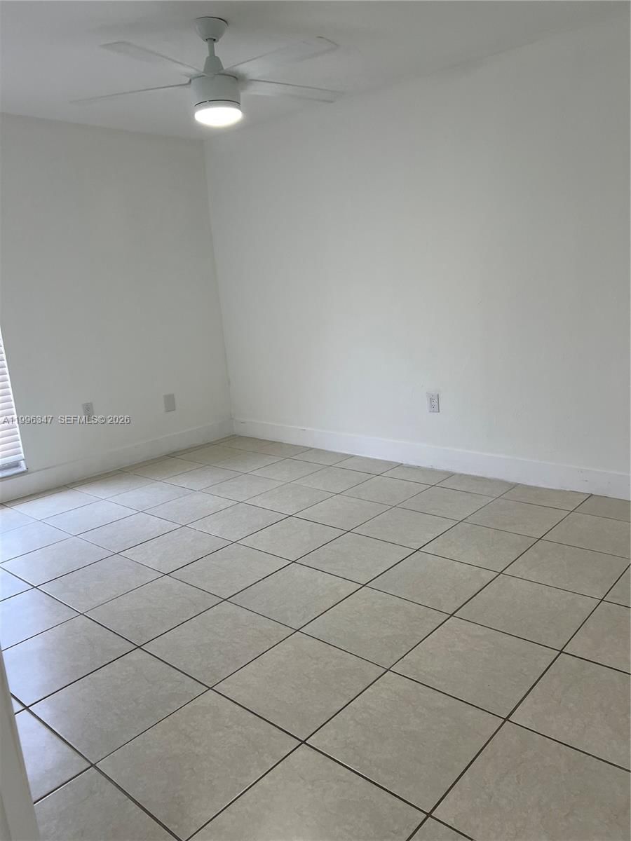 Real estate property located at 7160 Fairway Dr J16, Miami-dade, Cypress Village Condo, Miami Lakes, FL