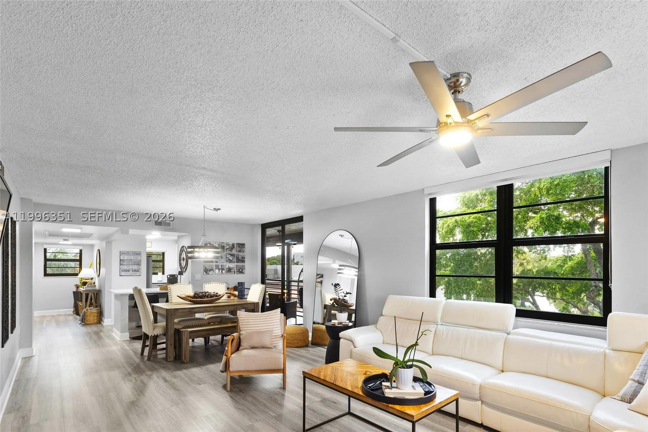 Real estate property located at 1101 Colony Point Cir #301, Broward, Colony Point 4 Condo, Pembroke Pines, FL