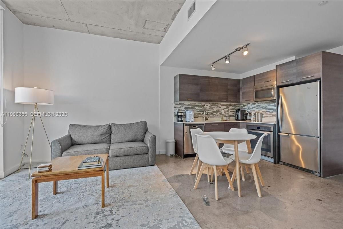 Real estate property located at 151 1st St #3107, Miami-dade, Centro Condo, Miami, FL