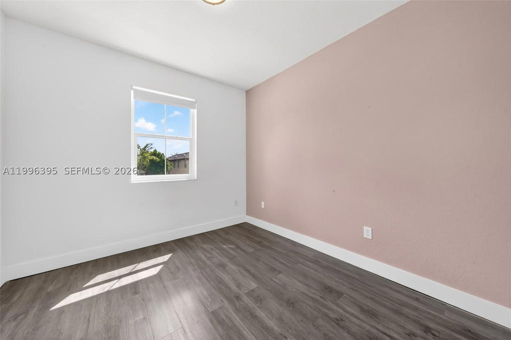 Real estate property located at 8766 112th Path, Miami-dade, Islands At Doral Northwes, Doral, FL