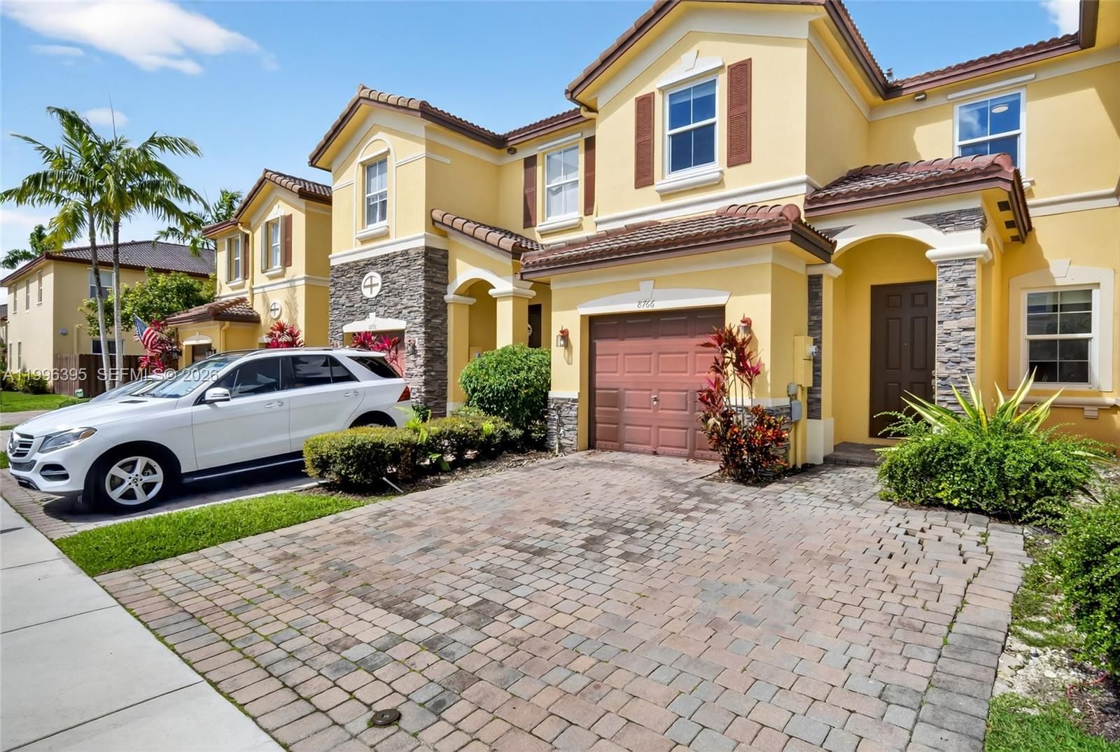 Real estate property located at 8766 112th Path, Miami-dade, Islands At Doral Northwes, Doral, FL
