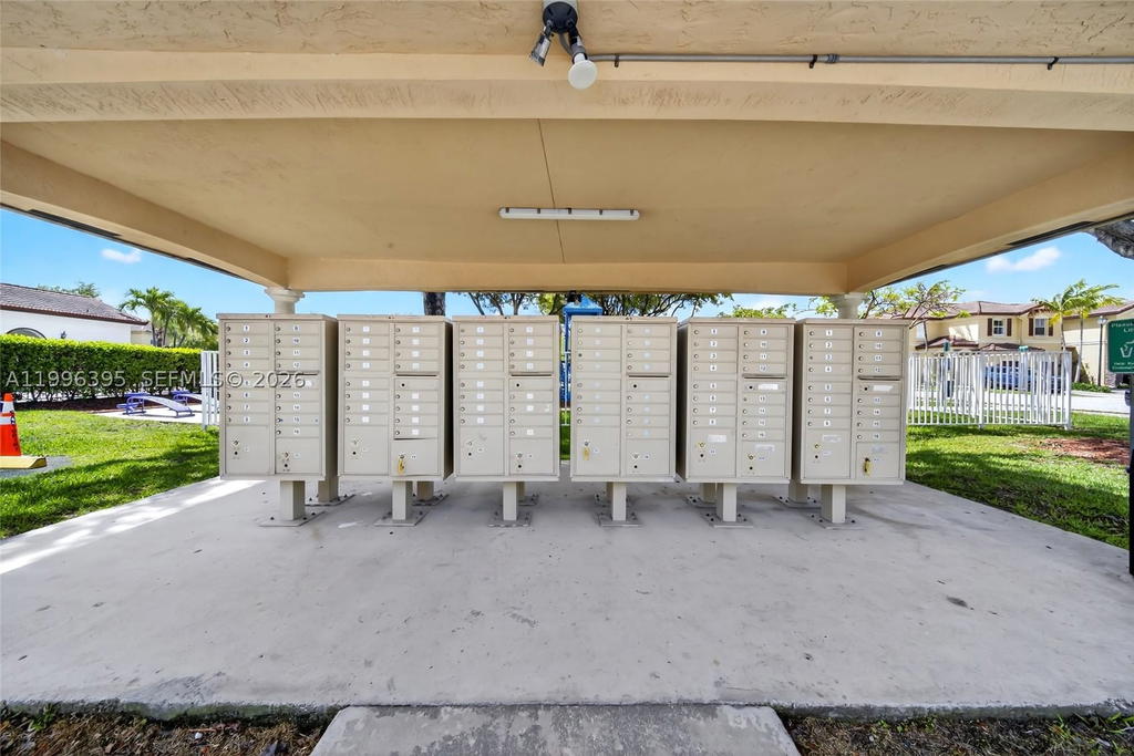Real estate property located at 8766 112th Path, Miami-dade, Islands At Doral Northwes, Doral, FL