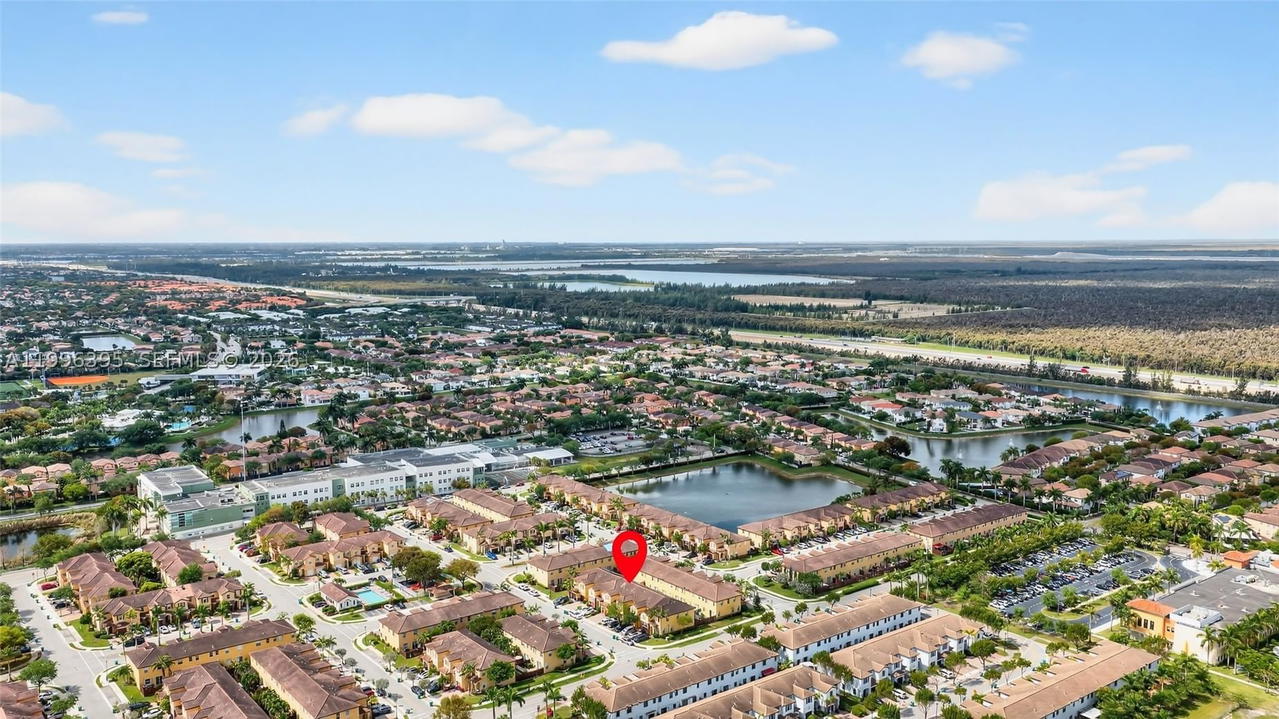 Real estate property located at 8766 112th Path, Miami-dade, Islands At Doral Northwes, Doral, FL