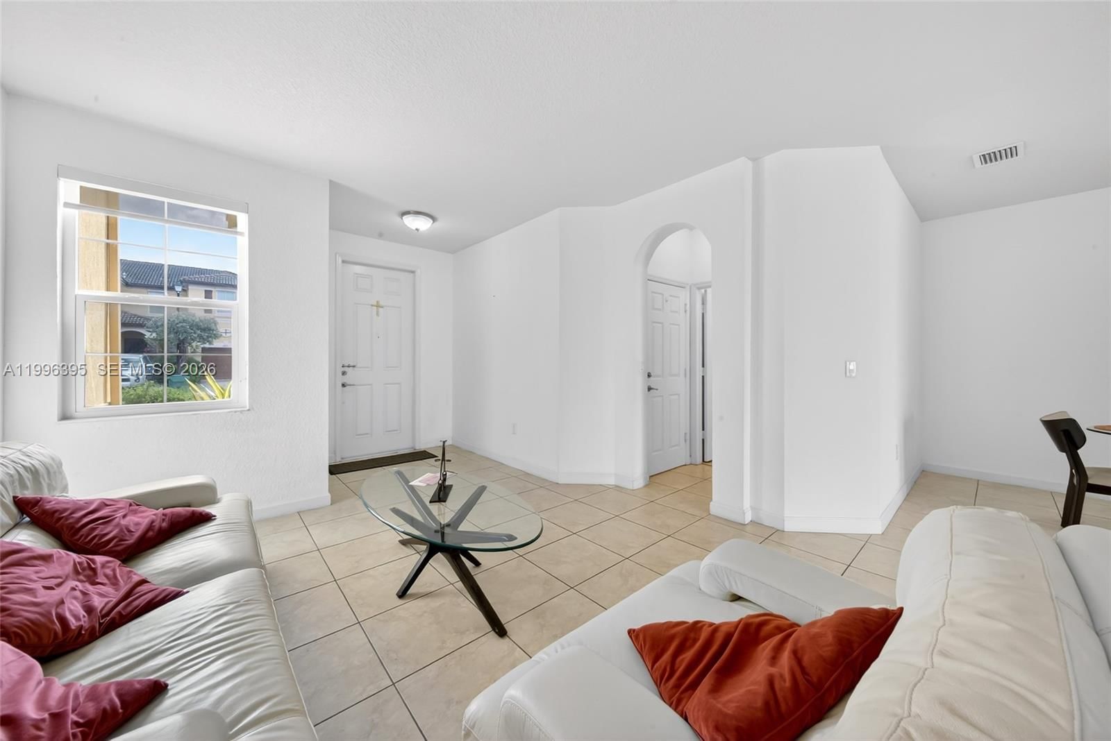 Real estate property located at 8766 112th Path, Miami-dade, Islands At Doral Northwes, Doral, FL