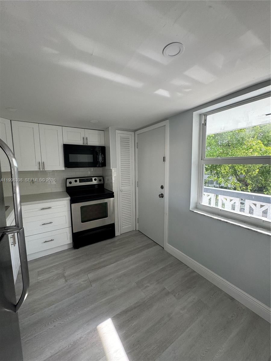 Real estate property located at 1398 191st St C305, Miami-dade, Second Forum Condo, Miami, FL