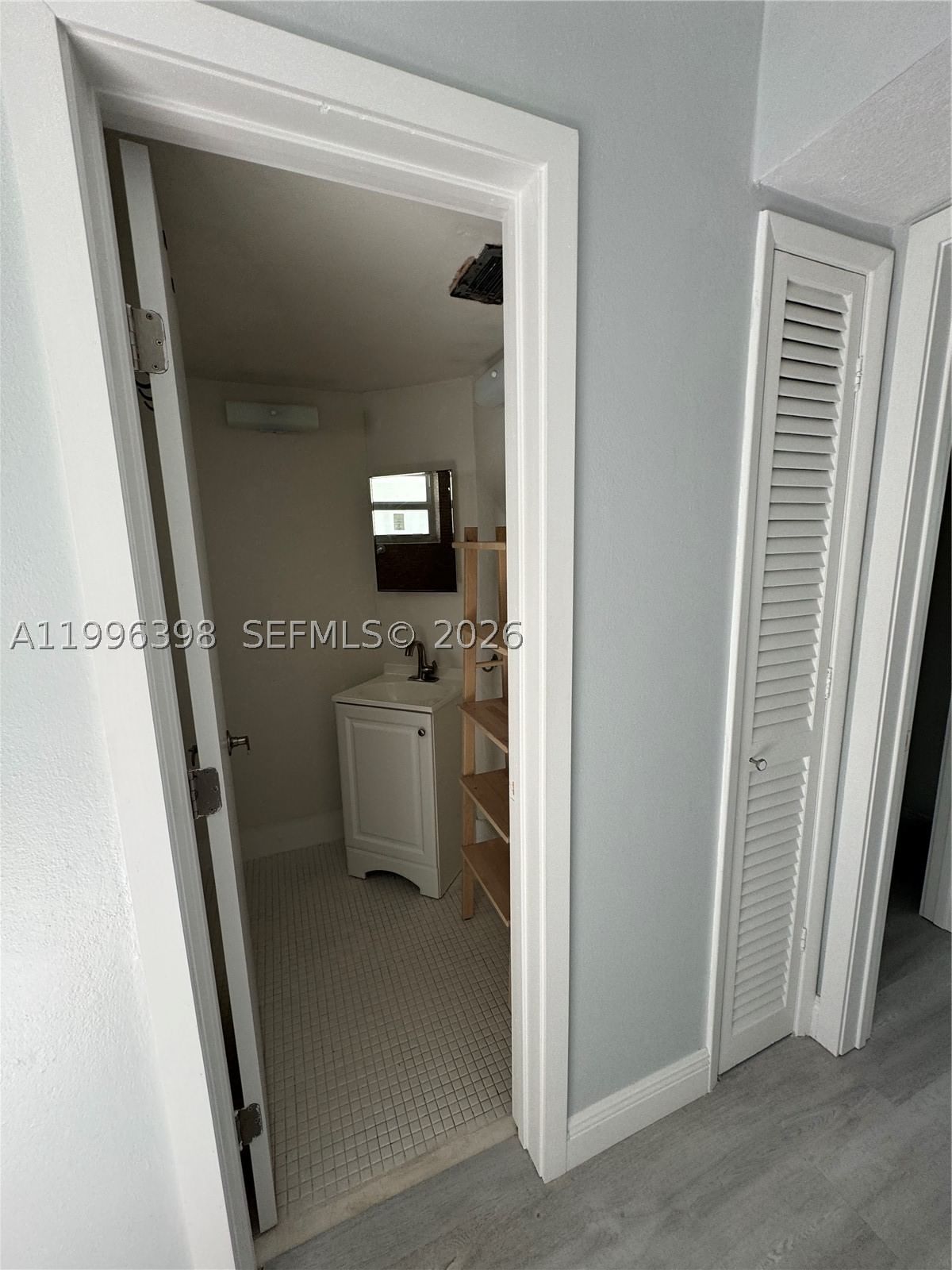 Real estate property located at 1398 191st St C305, Miami-dade, Second Forum Condo, Miami, FL