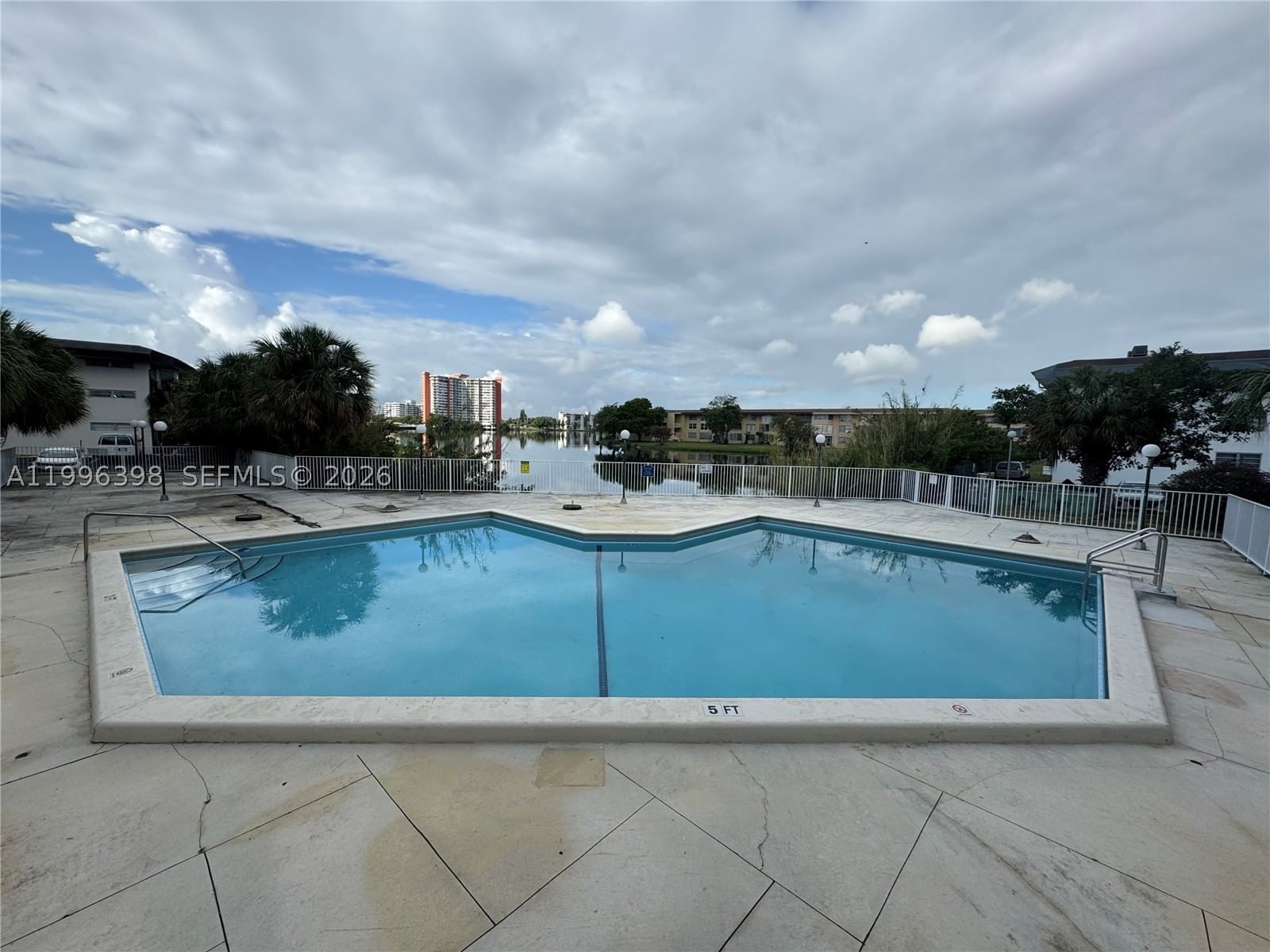 Real estate property located at 1398 191st St C305, Miami-dade, Second Forum Condo, Miami, FL