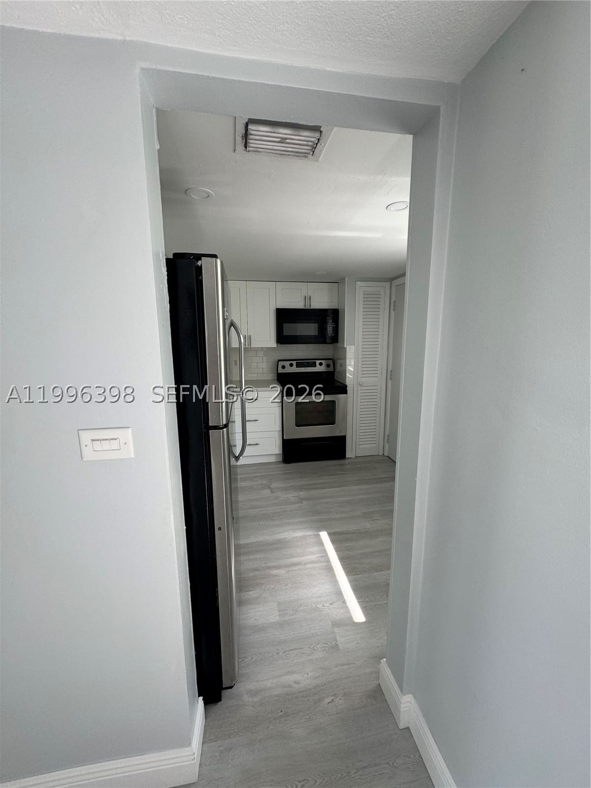 Real estate property located at 1398 191st St C305, Miami-dade, Second Forum Condo, Miami, FL