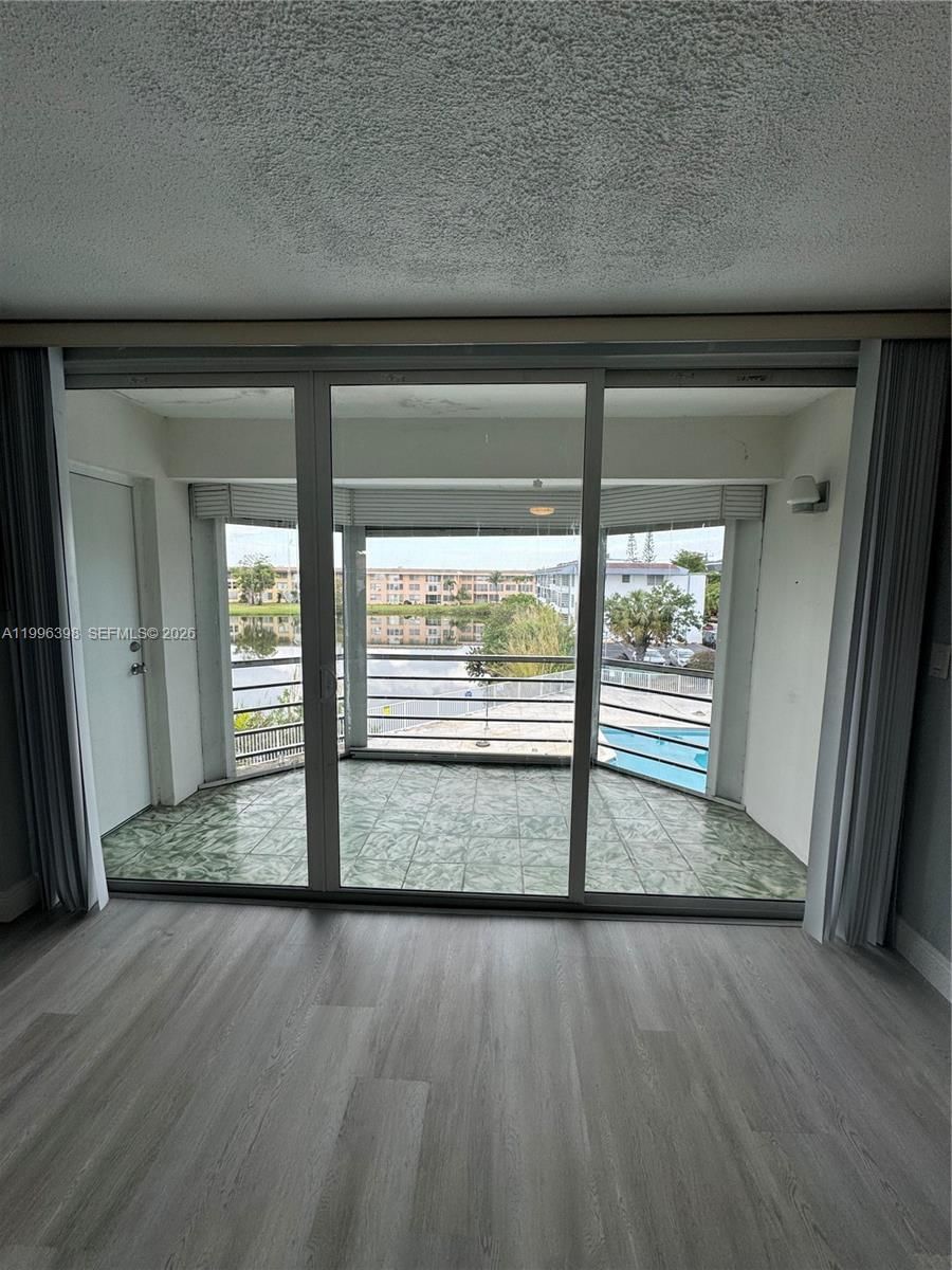 Real estate property located at 1398 191st St C305, Miami-dade, Second Forum Condo, Miami, FL