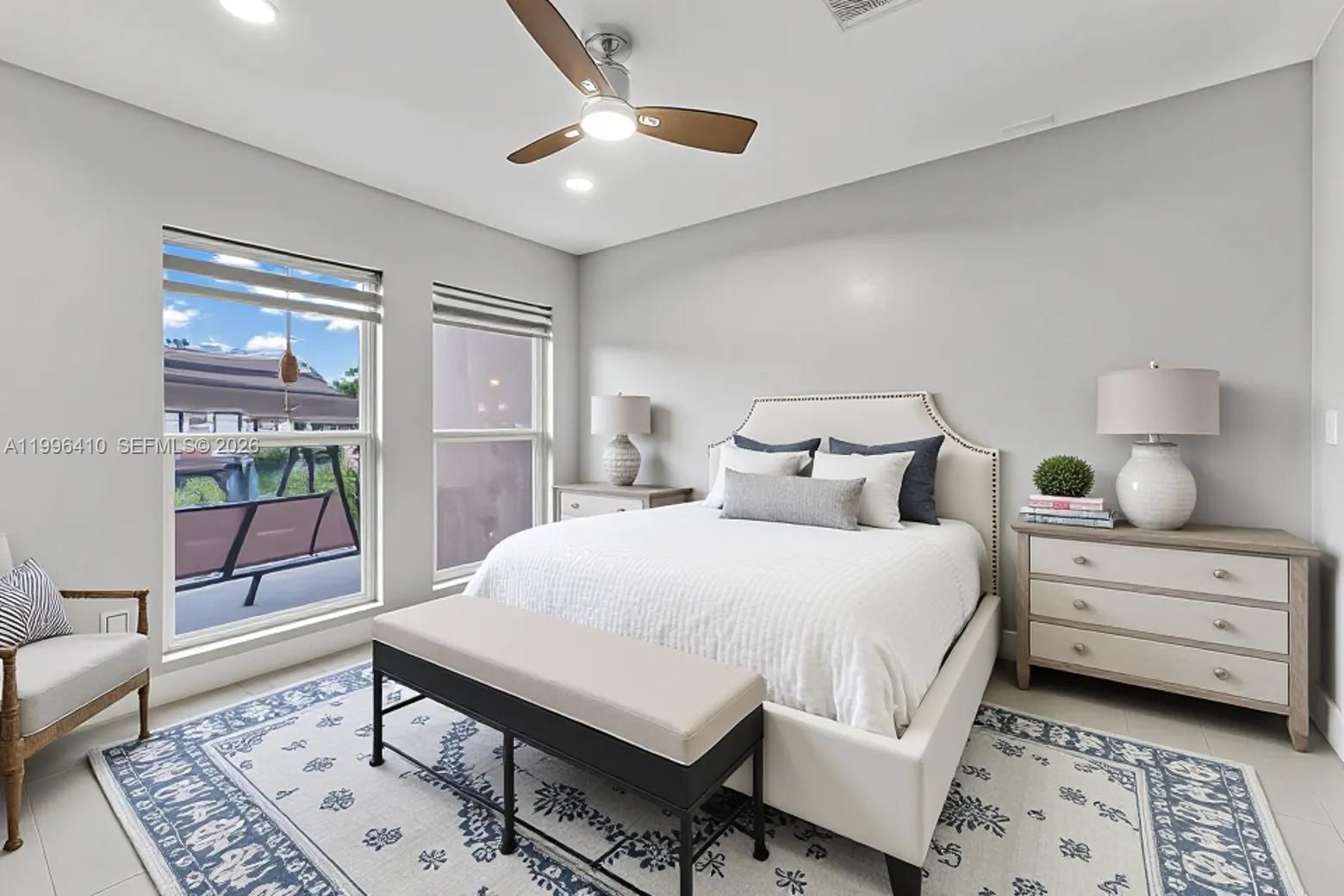 Real estate property located at 19530 55th Circle Place, Miami-dade, Lakes Of Acadia Unit 5, T, Miami Gardens, FL