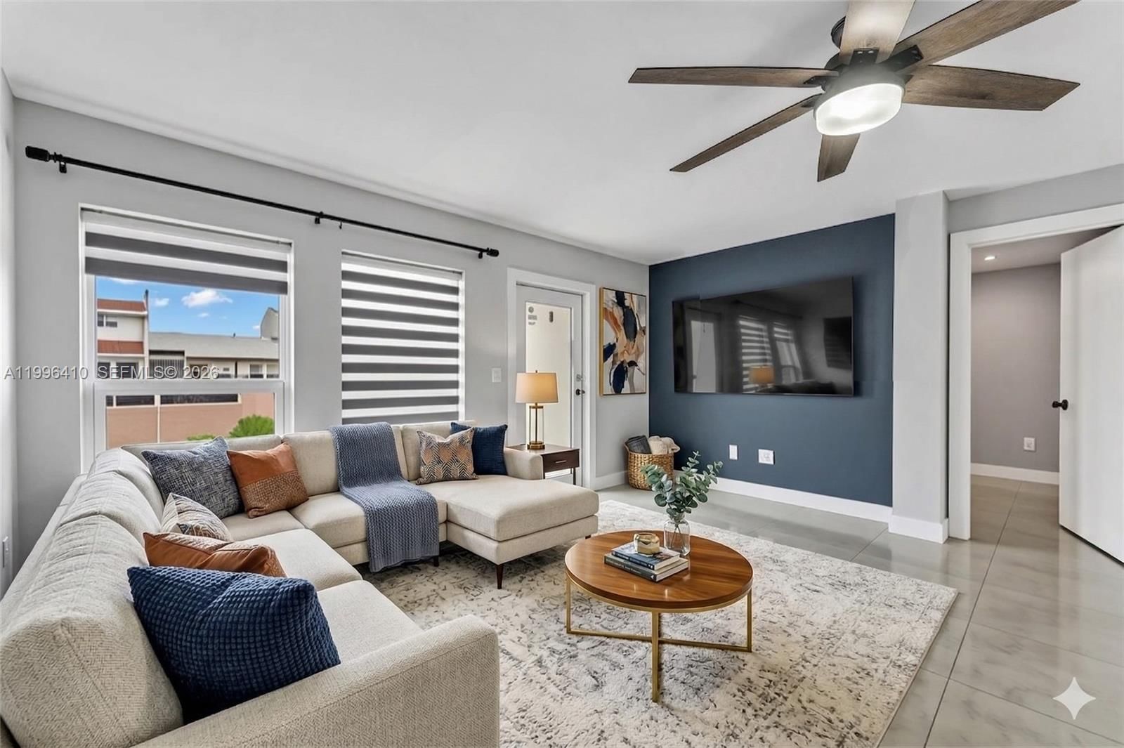 Real estate property located at 19530 55th Circle Place, Miami-dade, Lakes Of Acadia Unit 5, T, Miami Gardens, FL