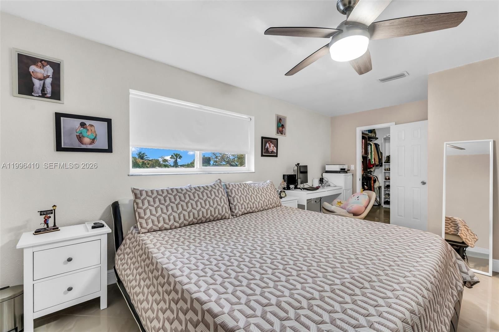 Real estate property located at 19530 55th Circle Place, Miami-dade, Lakes Of Acadia Unit 5, T, Miami Gardens, FL