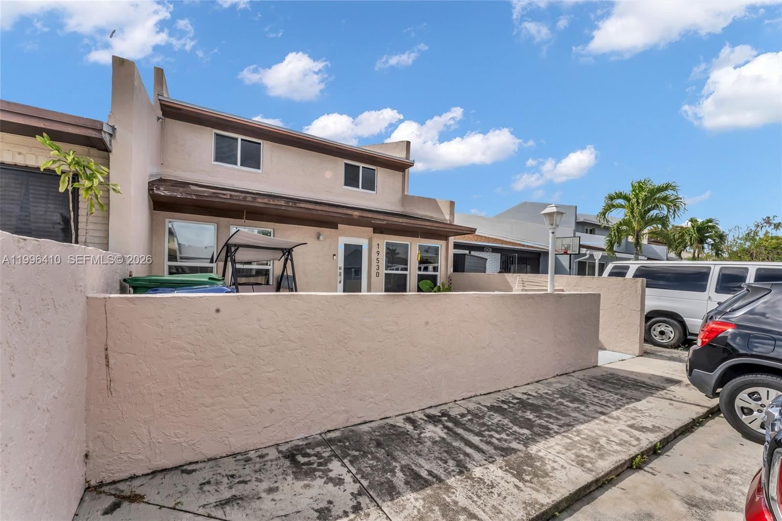 Real estate property located at 19530 55th Circle Place, Miami-dade, Lakes Of Acadia Unit 5, T, Miami Gardens, FL
