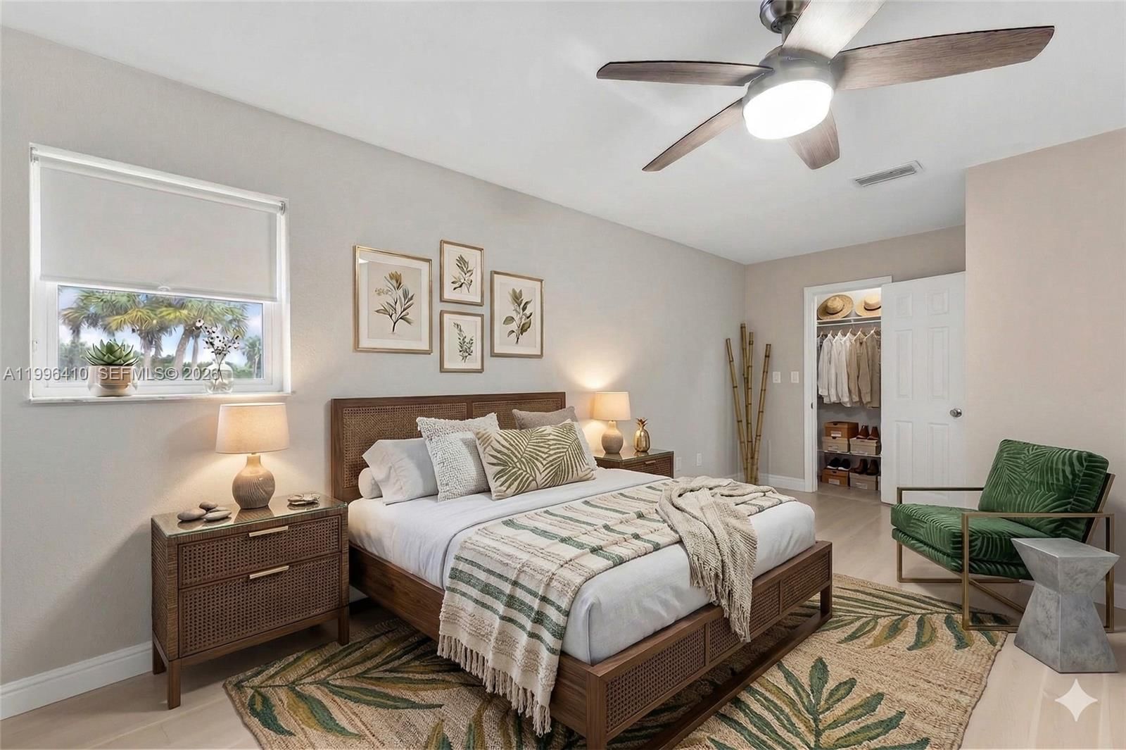 Real estate property located at 19530 55th Circle Place, Miami-dade, Lakes Of Acadia Unit 5, T, Miami Gardens, FL