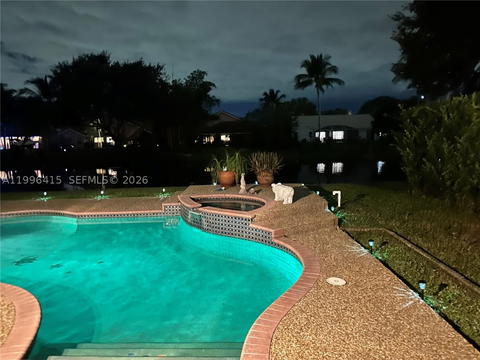 Real estate property located at 9481 Oak Grove Cir, Broward, Oak Grove At Forest Ridge, Davie, FL