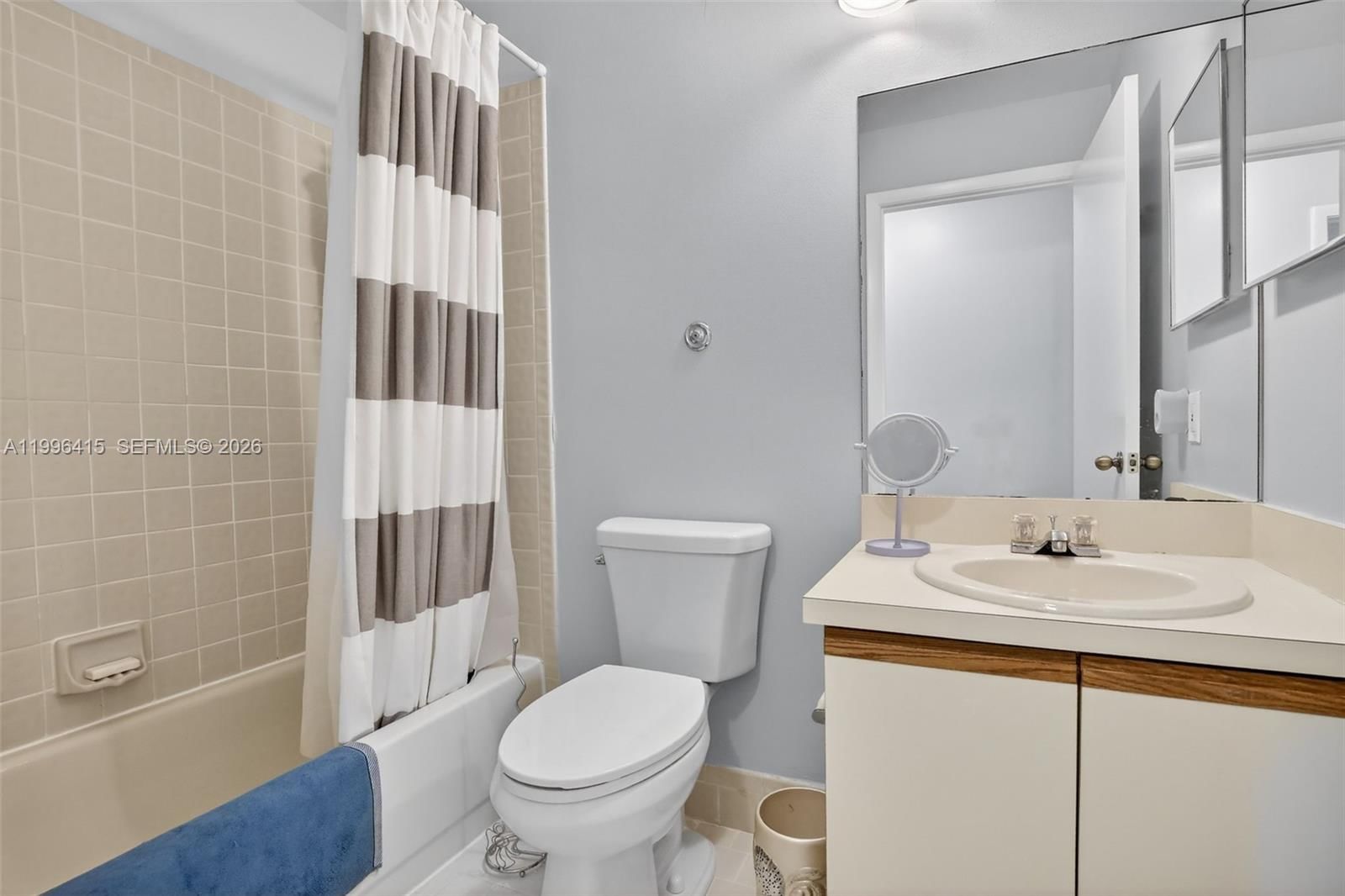 Real estate property located at 9481 Oak Grove Cir, Broward, Oak Grove At Forest Ridge, Davie, FL