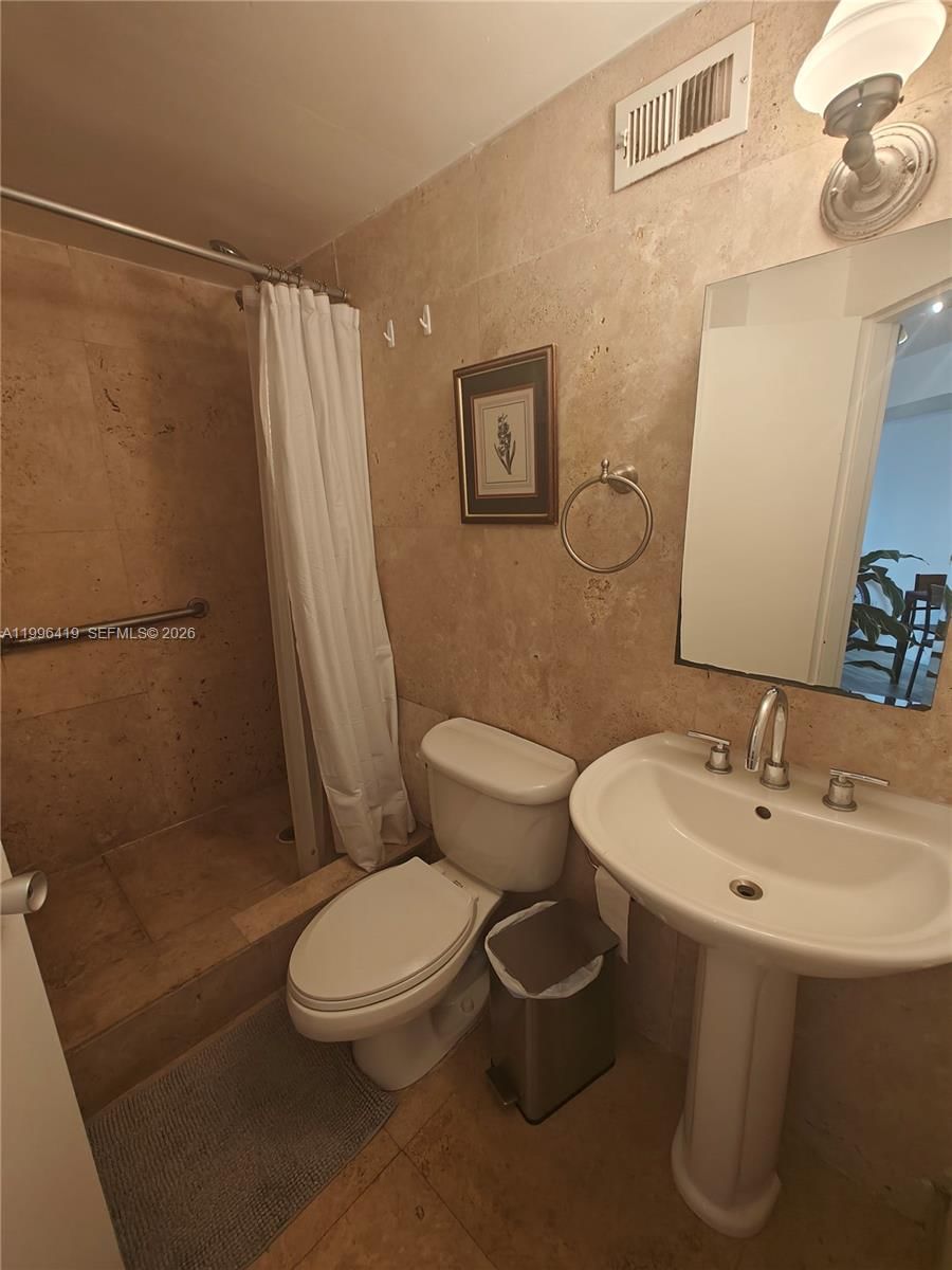 Real estate property located at 801 Brickell Bay Dr #1961, Miami-dade, Four Ambassadors Condo Ph, Miami, FL