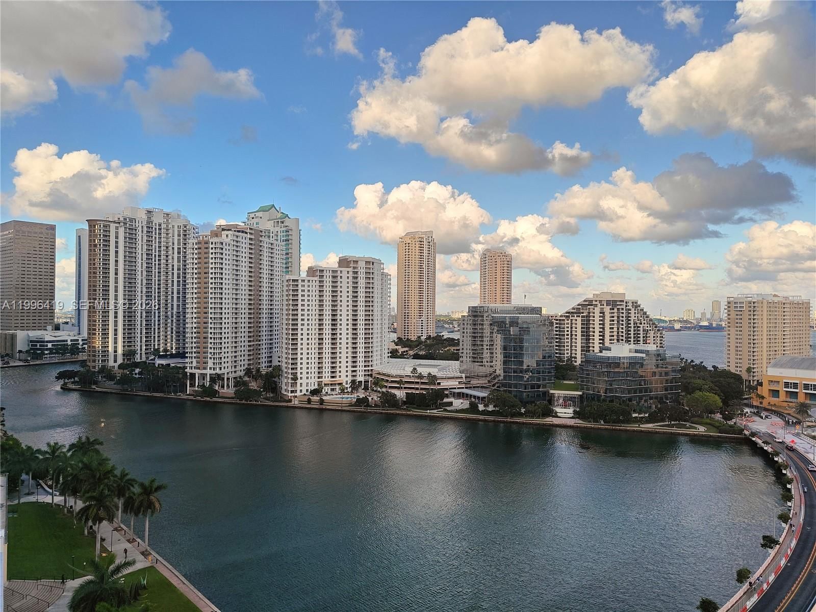Real estate property located at 801 Brickell Bay Dr #1961, Miami-dade, Four Ambassadors Condo Ph, Miami, FL