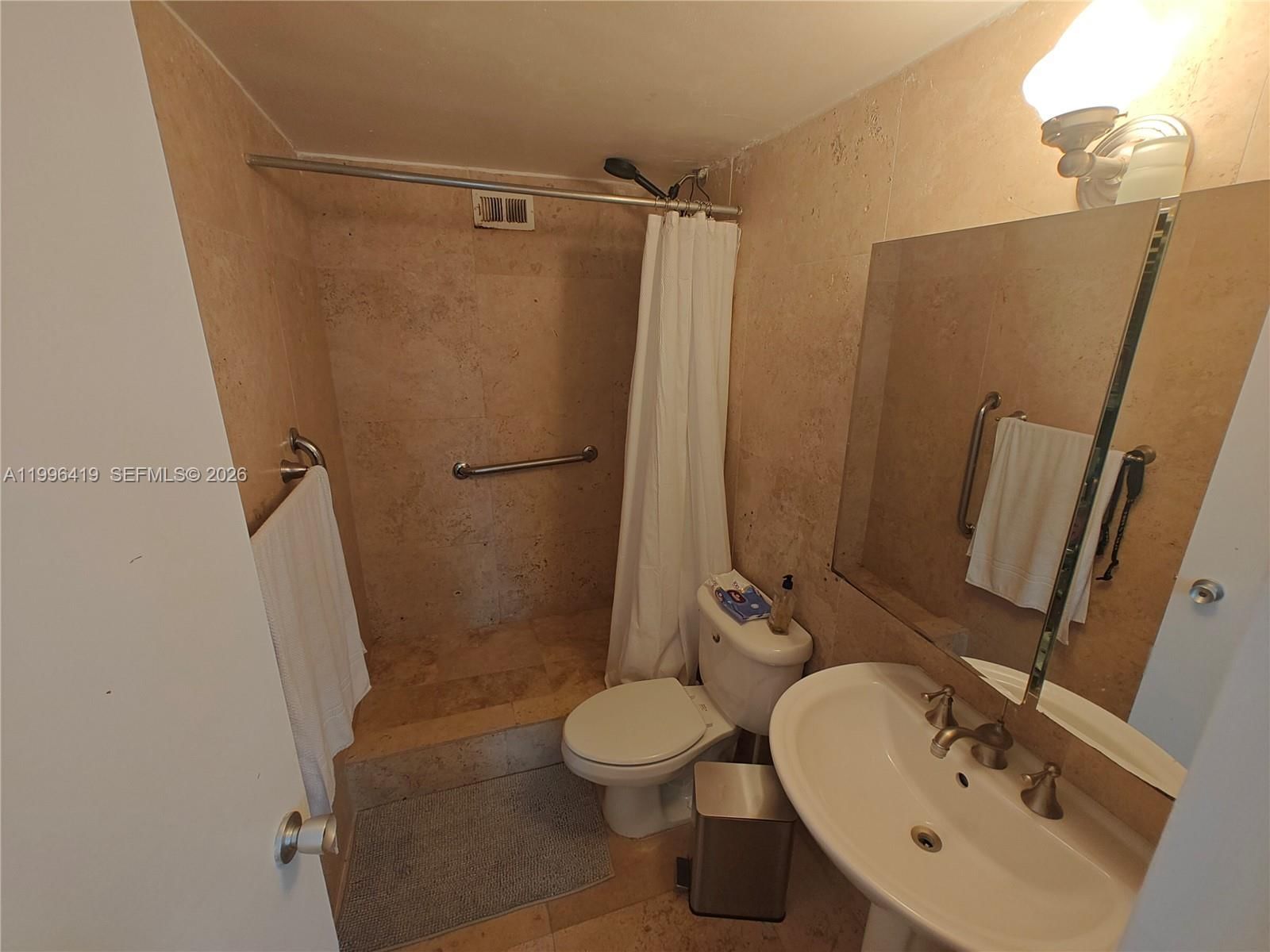 Real estate property located at 801 Brickell Bay Dr #1961, Miami-dade, Four Ambassadors Condo Ph, Miami, FL