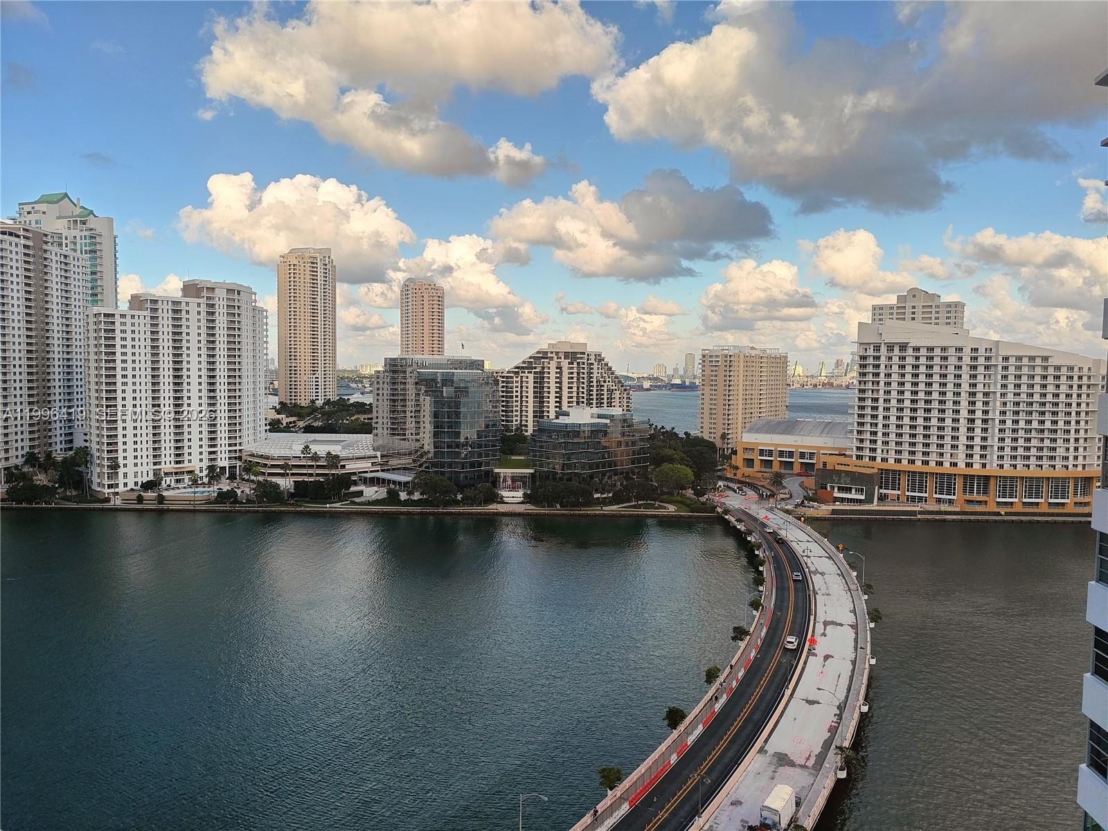 Real estate property located at 801 Brickell Bay Dr #1961, Miami-dade, Four Ambassadors Condo Ph, Miami, FL