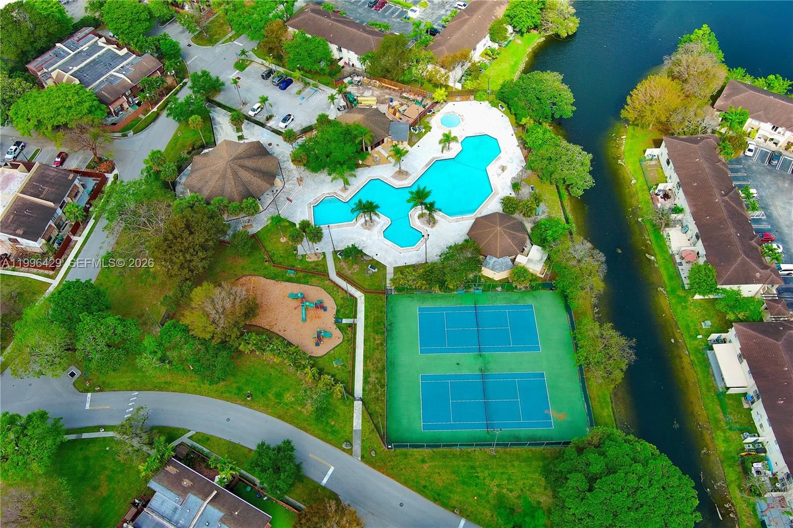 Real estate property located at 6614 114th PL F-71, Miami-dade, Snapper Village Phase Ii, Miami, FL