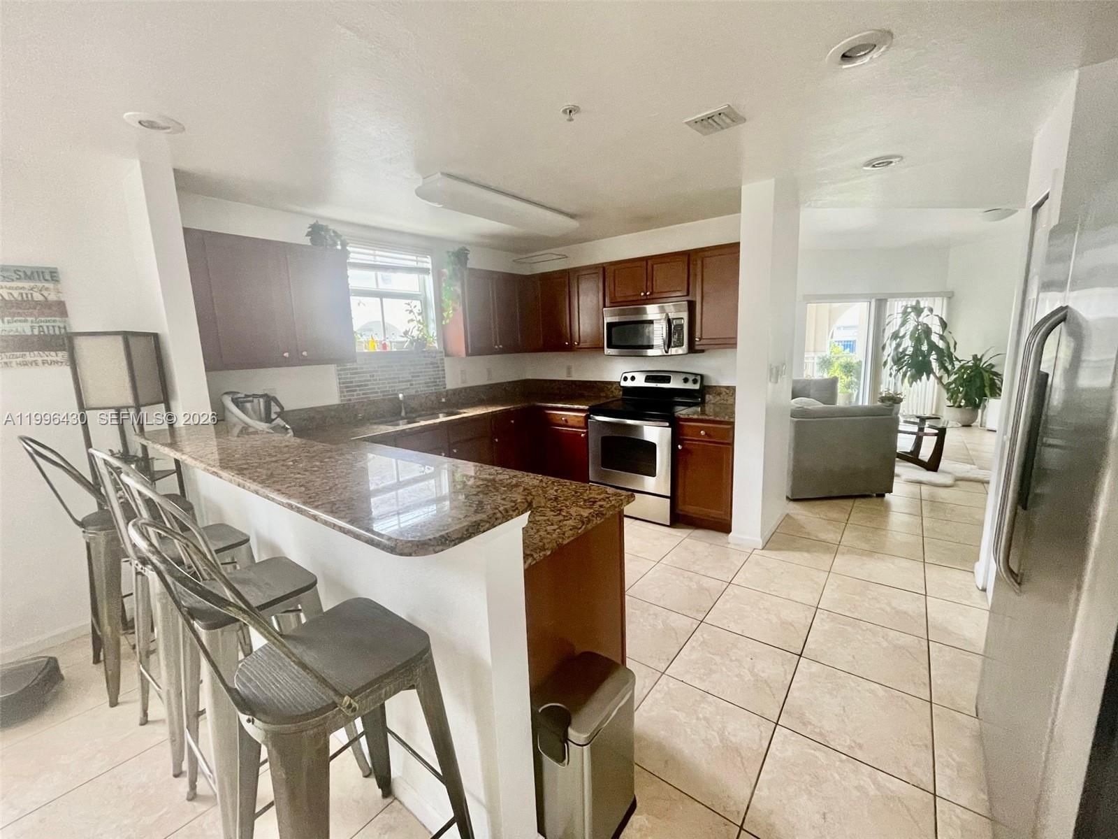 Real estate property located at 11503 89th St #206, Miami-dade, St Moritz At Doral Condo, Doral, FL