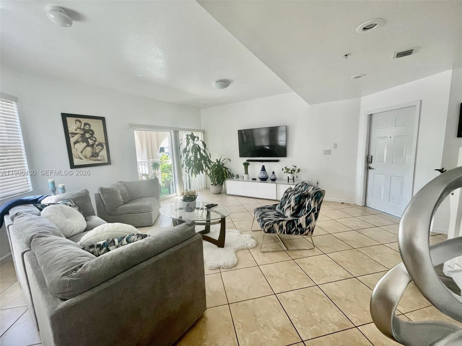 Real estate property located at 11503 89th St #206, Miami-dade, St Moritz At Doral Condo, Doral, FL