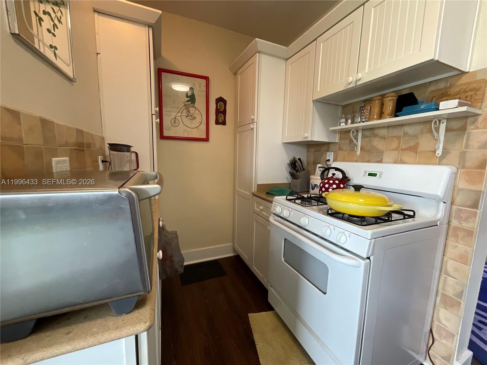 Real estate property located at 1004 Pennsylvania Ave #15, Miami-dade, Pen-ten Co-op Apts Inc, Miami Beach, FL