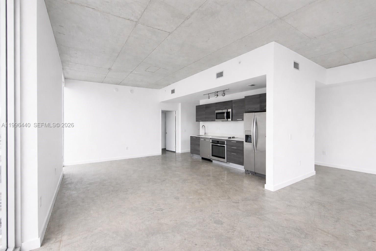 Real estate property located at 151 1st St #3001, Miami-dade, Centro Condo, Miami, FL