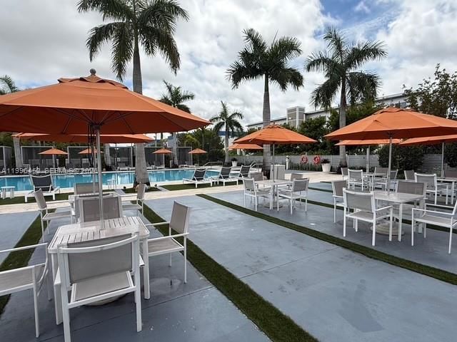 Real estate property located at 10412 63rd Ter, Miami-dade, Landmark At Doral, Doral, FL