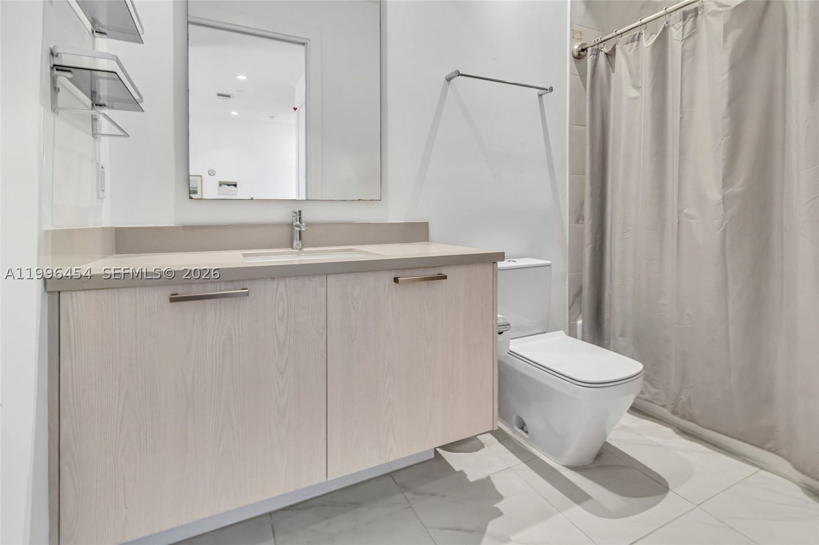 Real estate property located at 1045 18th Ave #102, Broward, Galleria Lofts Condo, Fort Lauderdale, FL