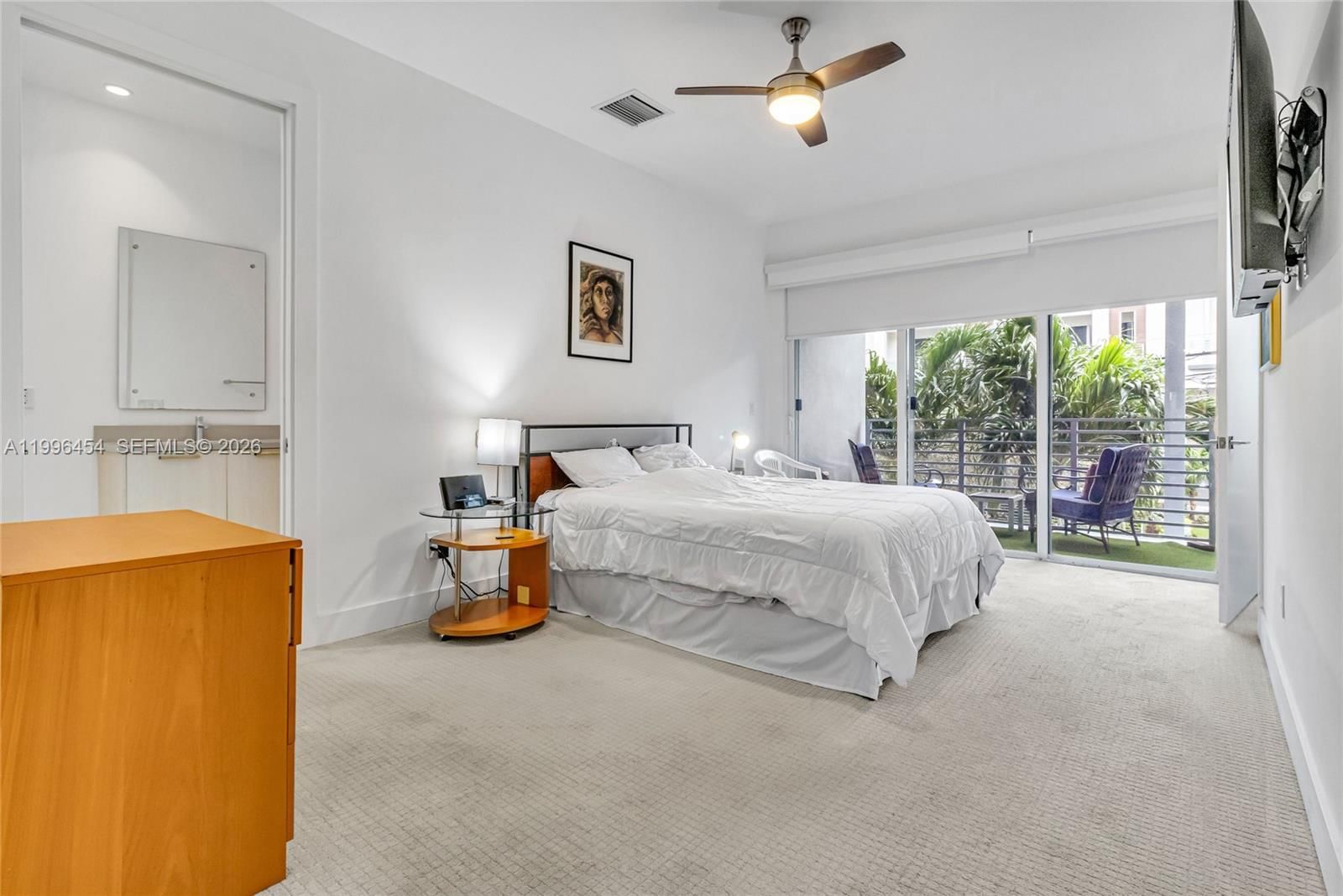 Real estate property located at 1045 18th Ave #102, Broward, Galleria Lofts Condo, Fort Lauderdale, FL