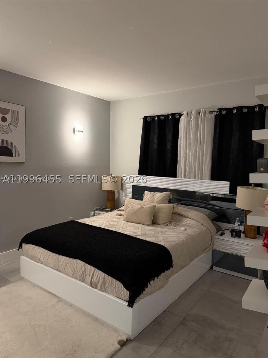 Real estate property located at 15354 72nd St #31-11, Miami-dade, Rozland Condo, Miami, FL