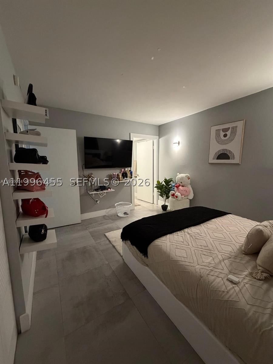 Real estate property located at 15354 72nd St #31-11, Miami-dade, Rozland Condo, Miami, FL
